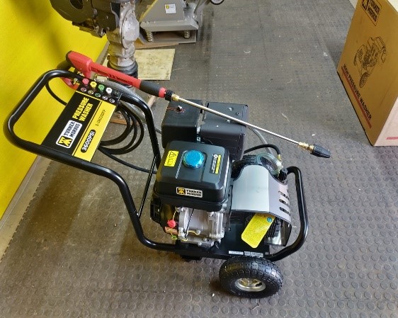 High pressure washer – 200 bar - petrol