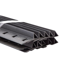Plastic corner slotted lipped – for steel shutters